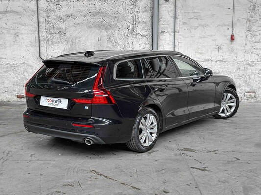 Volvo V60 2.0 D4 Momentum 190pk 2018, TF-649-B