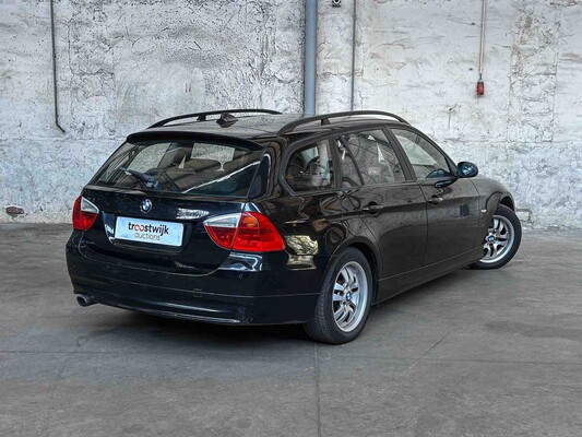 BMW 320i Touring E91 170pk 2008 3-serie, 01-JLK-9