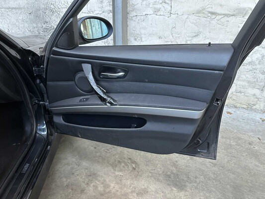 BMW 320i Touring E91 170pk 2008 3-serie, 01-JLK-9