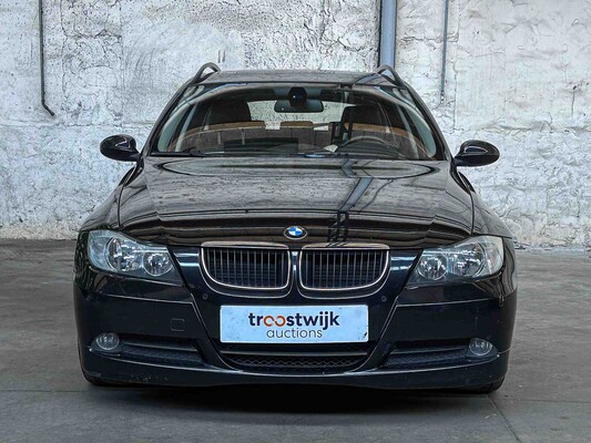 BMW 320i Touring E91 170pk 2008 3-serie, 01-JLK-9
