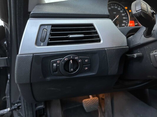 BMW 320i Touring E91 170pk 2008 3-serie, 01-JLK-9