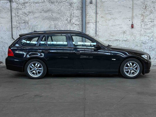 BMW 320i Touring E91 170pk 2008 3-serie, 01-JLK-9