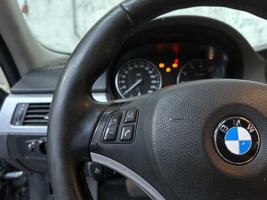 BMW 320i Touring E91 170pk 2008 3-serie, 01-JLK-9