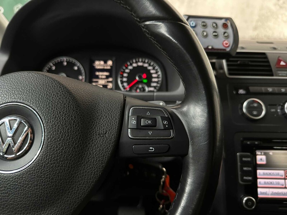 Volkswagen Touran 2.0 TDI Comfortline BlueMotion (AUTOMATIC) 140hp 2013, 8-KNN-06