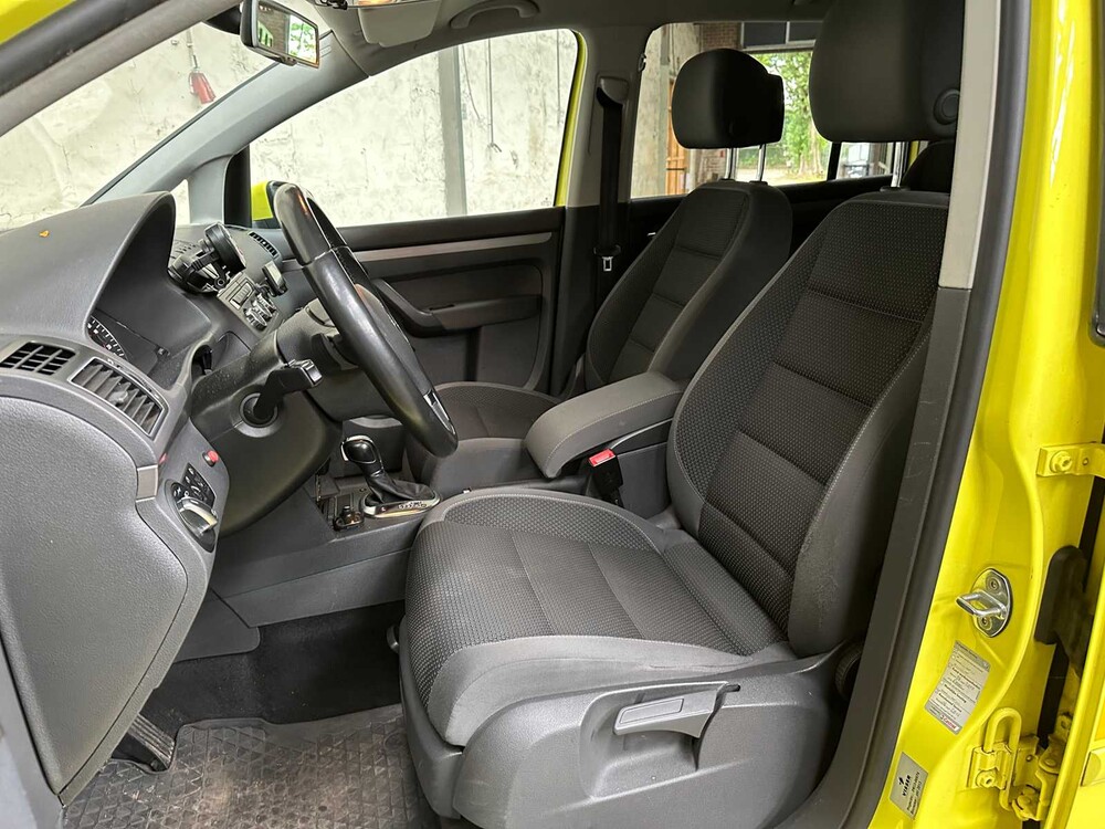 Volkswagen Touran 2.0 TDI Comfortline BlueMotion (AUTOMATIC) 140hp 2013, 8-KNN-06