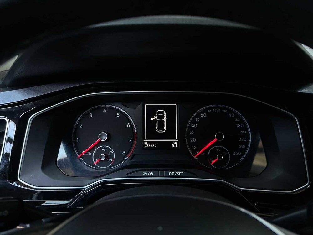 Volkswagen Polo 1.0 TSI Highline 95hp 2018, TD-390-P