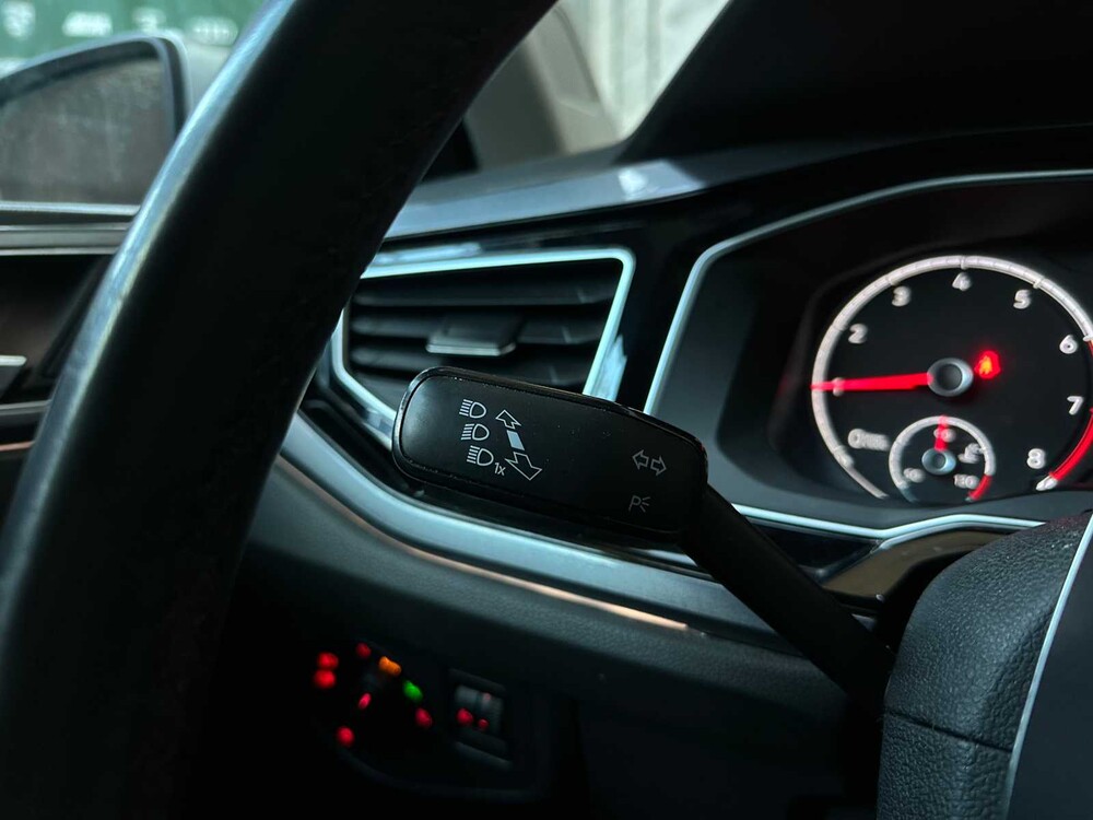 Volkswagen Polo 1.0 TSI Highline 95hp 2018, TD-390-P