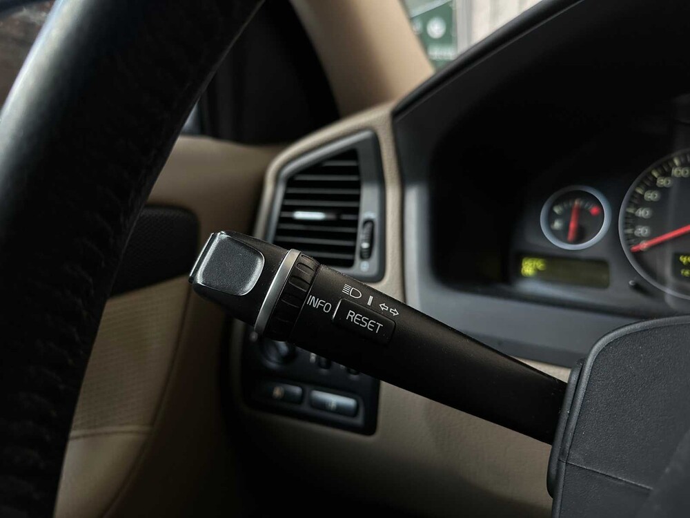 Volvo S60 2.4D Momentum 163hp 2007, 07-XL-GT