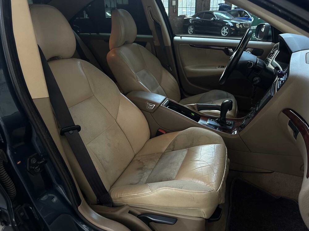 Volvo S60 2.4D Momentum 163hp 2007, 07-XL-GT