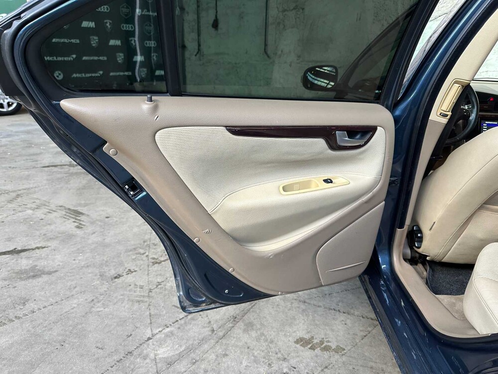 Volvo S60 2.4D Momentum 163hp 2007, 07-XL-GT