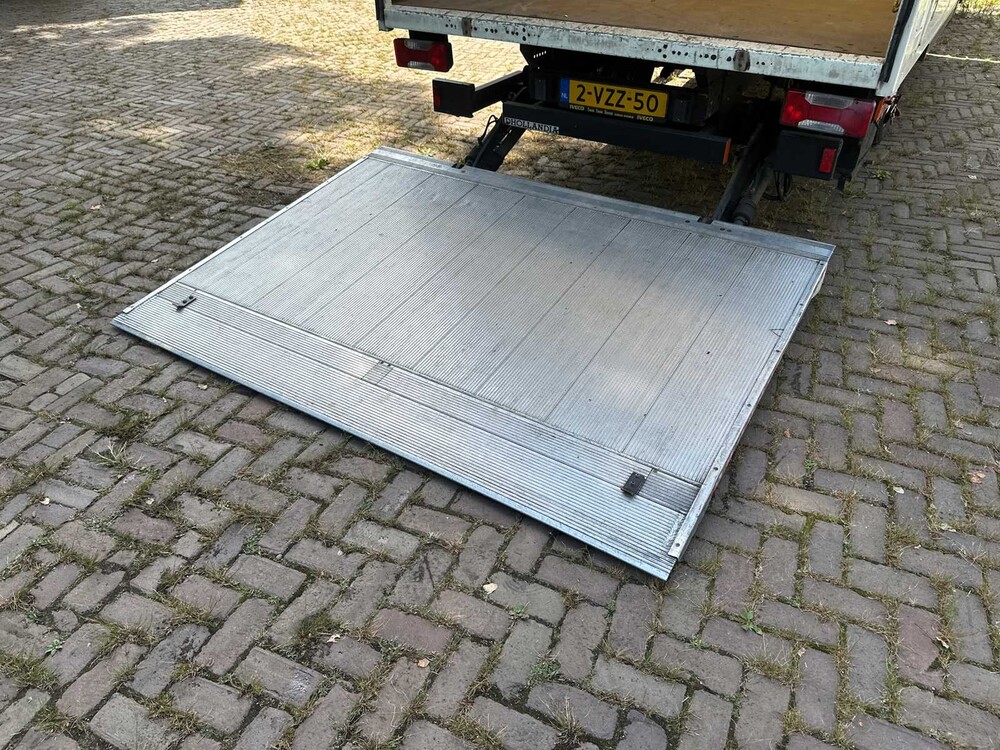 Iveco Daily 35C13 375 126hp 2012 Box truck, 2-VZZ-50 Commercial vehicle