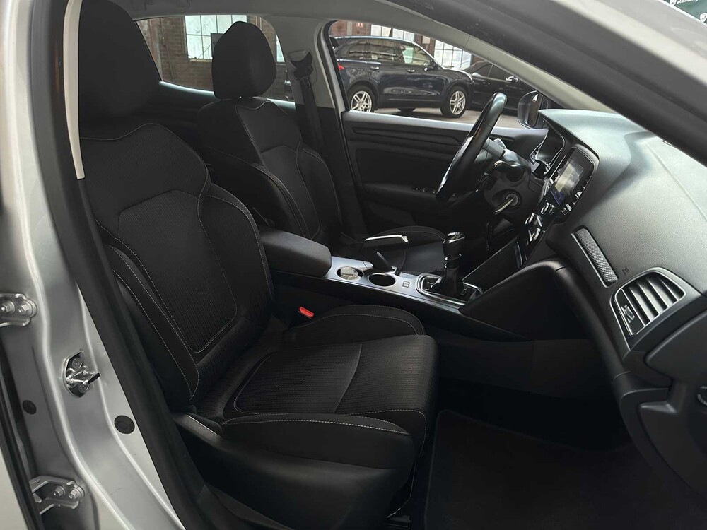 Renault Megane 1.5 DCi 110hp 2017, PF-201-Z 