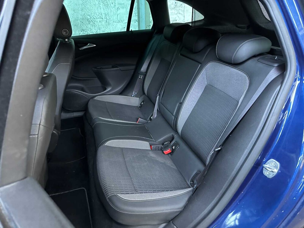 Opel Astra Sports Tourer 1.2 Elegance 131hp 2020, H-350-BK