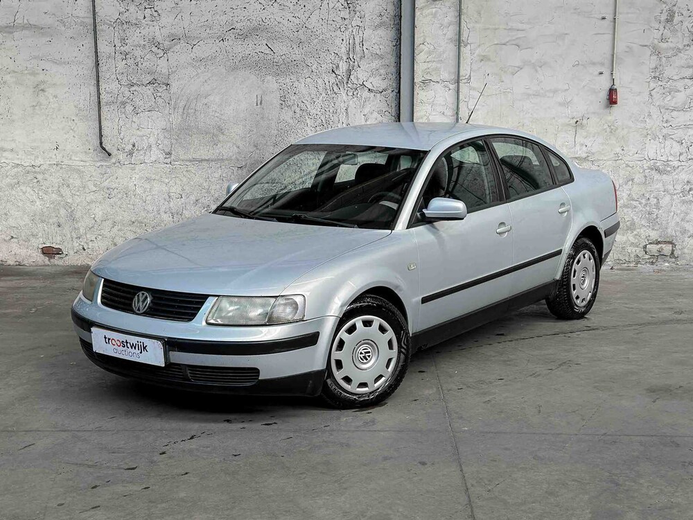 Volkswagen Passat 1.9 TDI Trendline 90hp 2000, 06-FD-FF