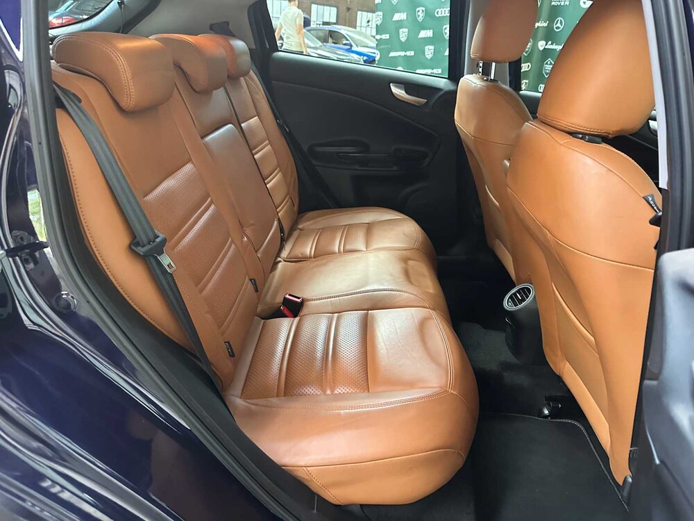 Alfa Romeo Giulietta 1.4 T Distinctive 170hp 2011, 12-RRR-7