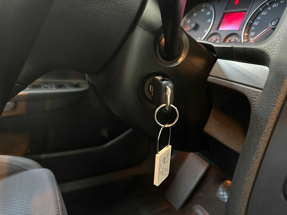 Volkswagen Golf 1.6 FSI Sportline 105hp 2006, 90-SL-JZ