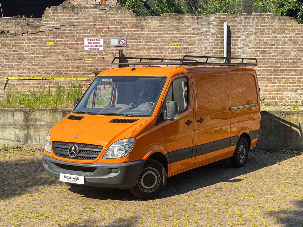 Mercedes-Benz Sprinter 209 2.2 CDI 366 DC 88hp 2007 Commercial Vehicle, 88-VDP-4 Youngtimer