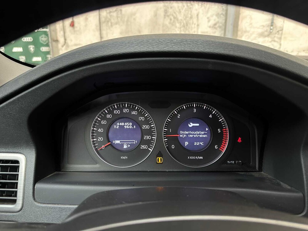 Volvo V70 2.4D Momentum 175hp 2010, 48-KXP-9