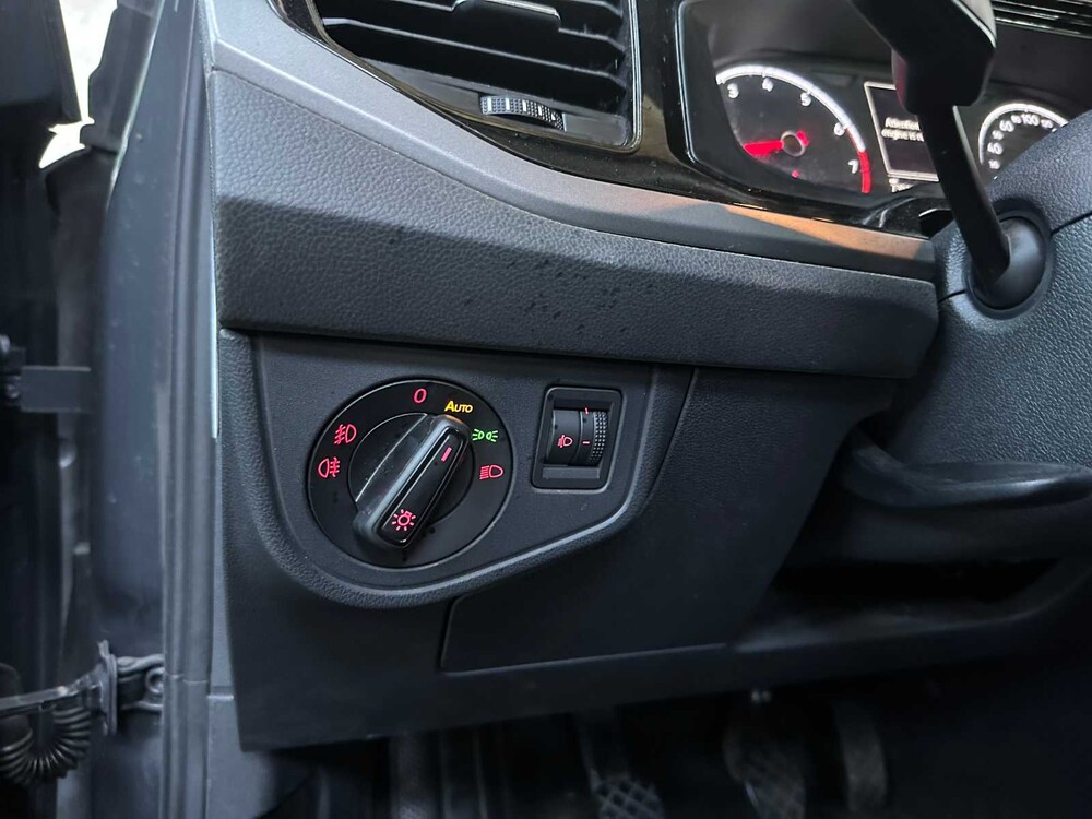 Volkswagen Polo 1.0 TSI Comf.l. Bus. 95hp 2021, K-179-VG