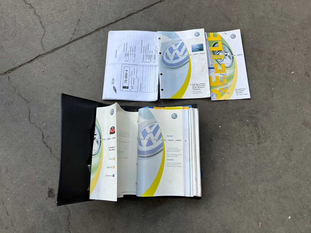 Volkswagen New Beetle Cabriolet 1.6 102hp 2003, 75-GNV-4