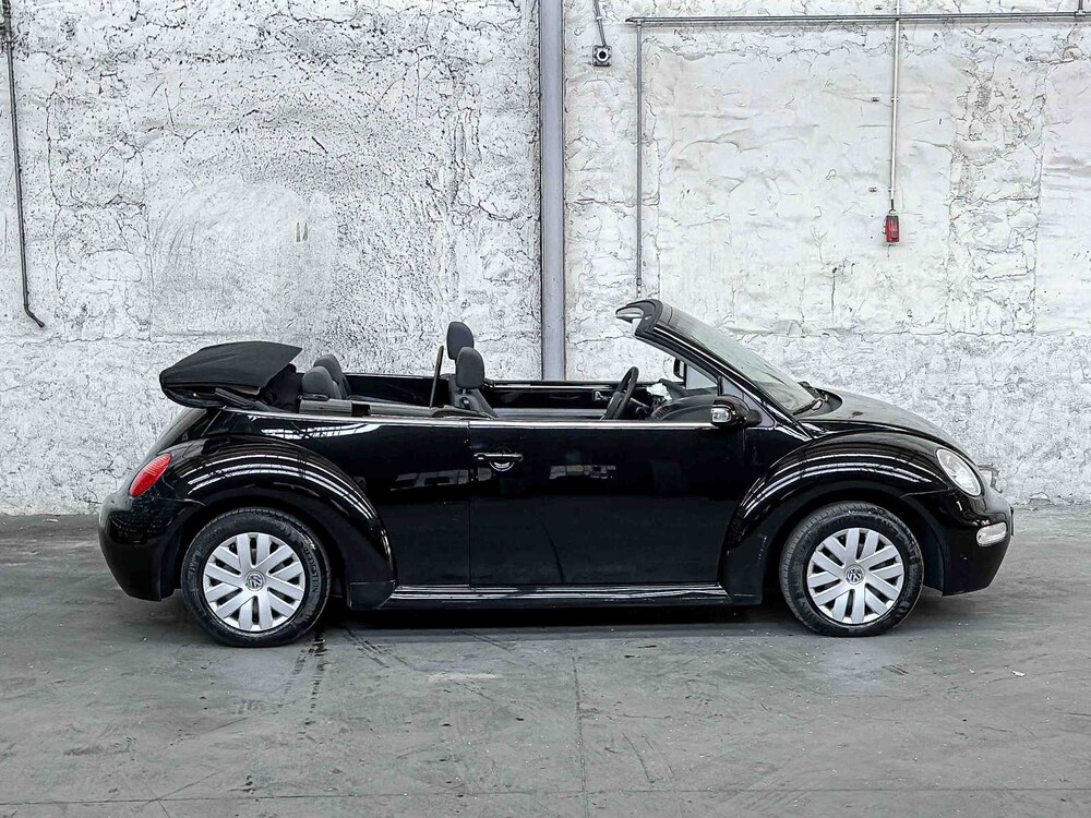 Volkswagen New Beetle Cabriolet 1.6 102hp 2003, 75-GNV-4