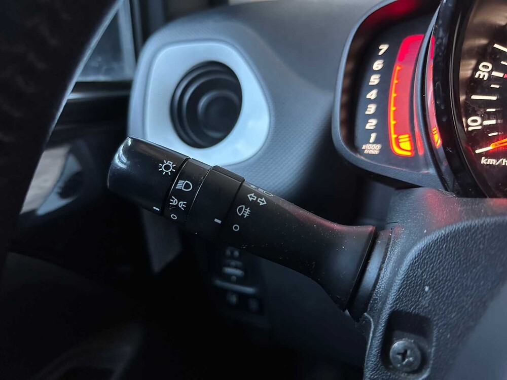 Citroen C1 1.0 VTi Feel 72hp 2020, H-012-PZ