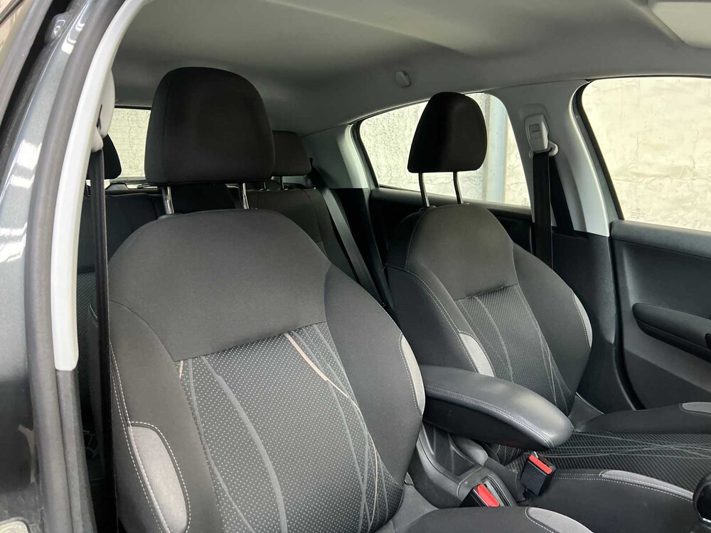 Peugeot 208 1.2 VTi Blue Lease 82hp 2012, 29-XTP-8