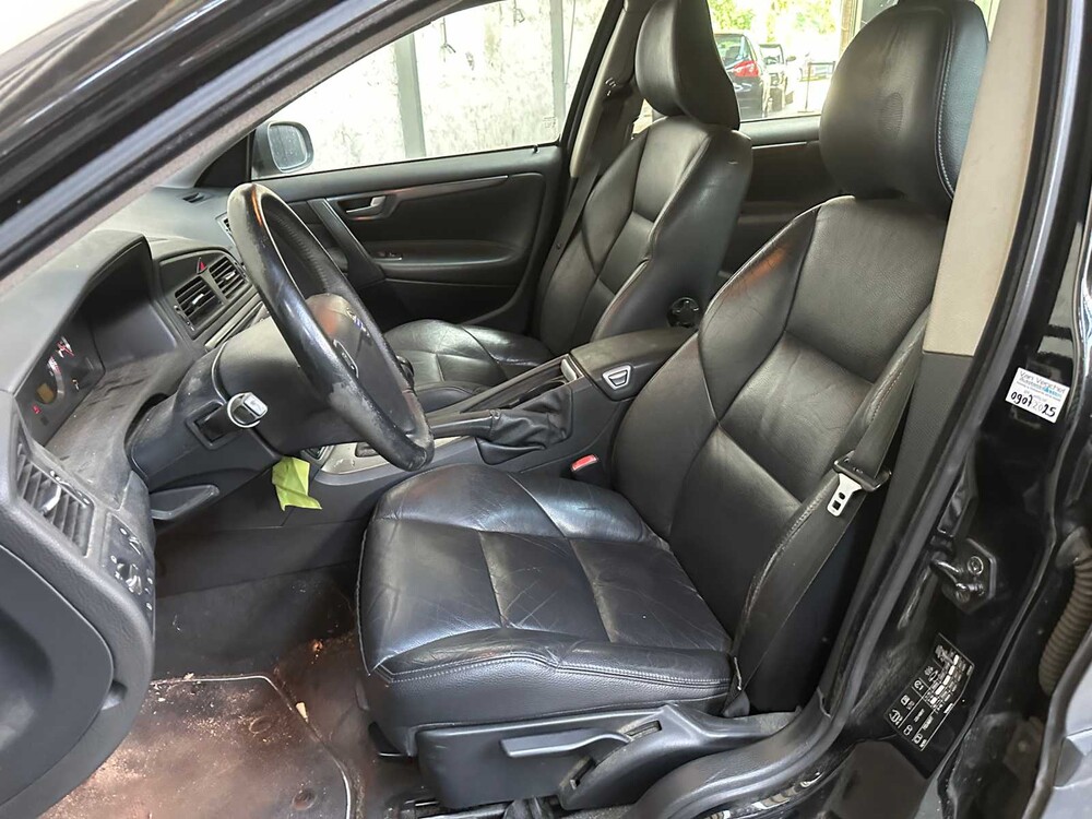 Volvo V70 2.4 SUPREME 170hp 2006, 20-RHB-1