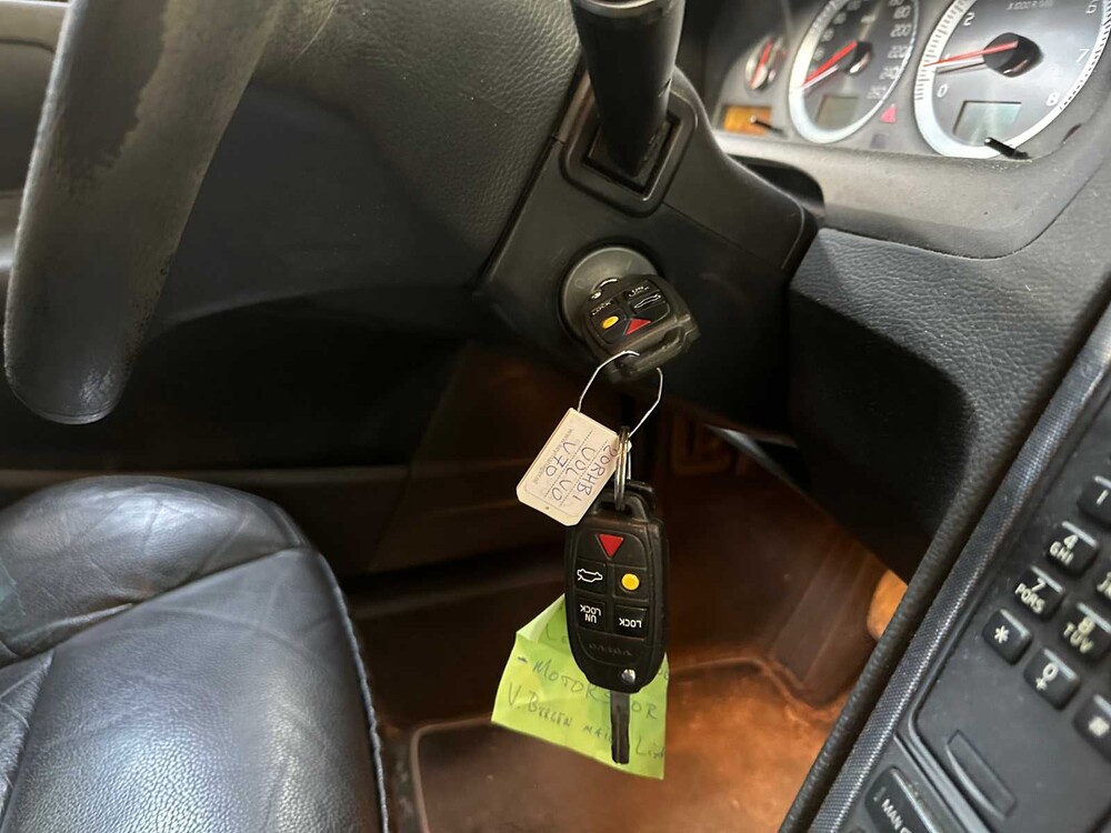 Volvo V70 2.4 SUPREME 170hp 2006, 20-RHB-1