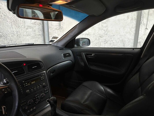 Volvo V70 2.4 SUMMUM 170pk 2006, 20-RHB-1