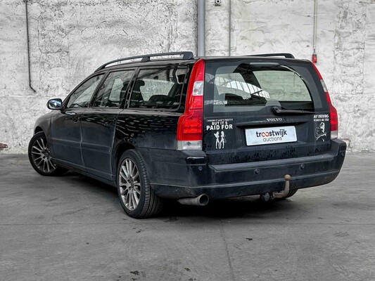 Volvo V70 2.4 SUMMUM 170pk 2006, 20-RHB-1