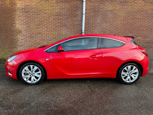 Opel Astra GTC OPC 2.0 Turbo km:99961 bouwjaar:2012