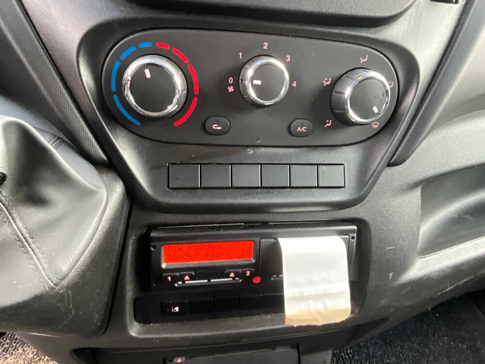 Iveco 50-C17 Glass truck with workshop equipment and glass racks (electrically lockable) 185996km Year of manufacture: 2016, 34-BHD-8