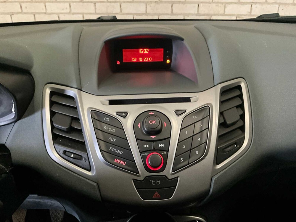 Ford Fiesta 101189km Year of manufacture: 2010