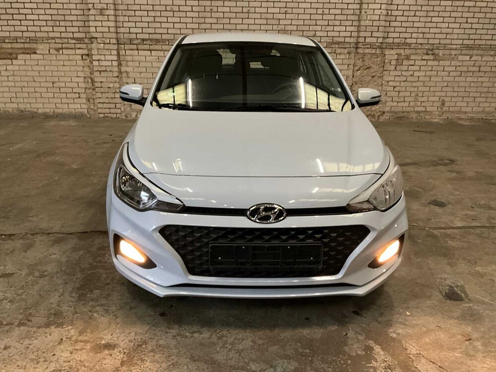 Hyundai i20 Active 49769km year of manufacture:2019