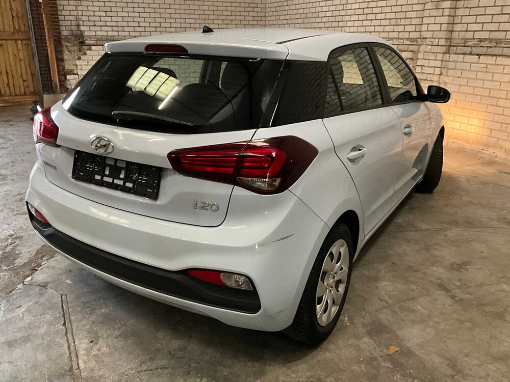 Hyundai i20 Active 49769km year of manufacture:2019