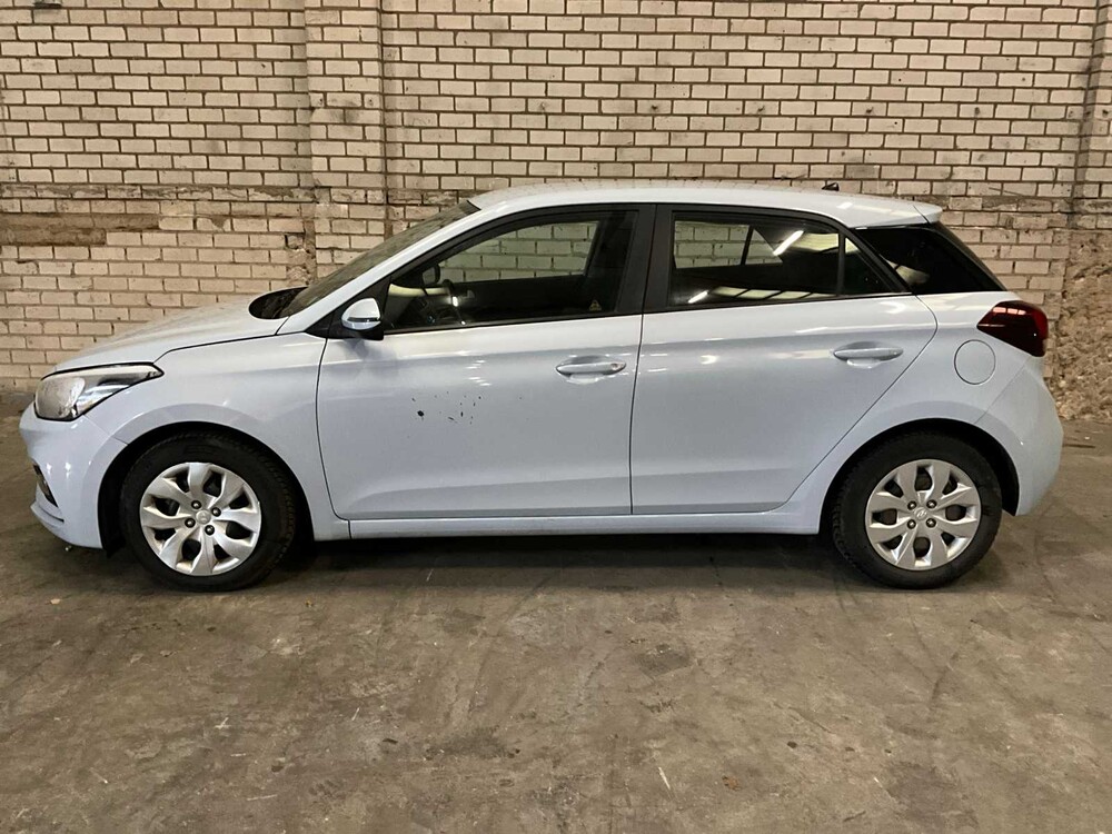 Hyundai i20 Active 49769km year of manufacture:2019
