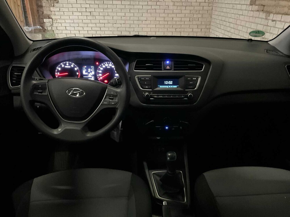 Hyundai i20 Active 49769km year of manufacture:2019