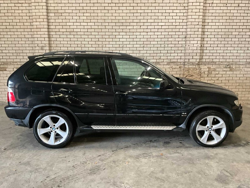 Bmw X5 4.4L 8 cylinder Year: 2001, 83-GL-RD