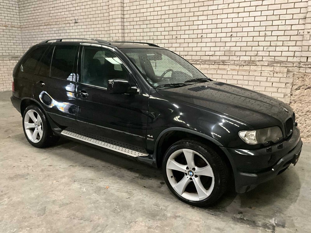 Bmw X5 4.4L 8 cylinder Year: 2001, 83-GL-RD