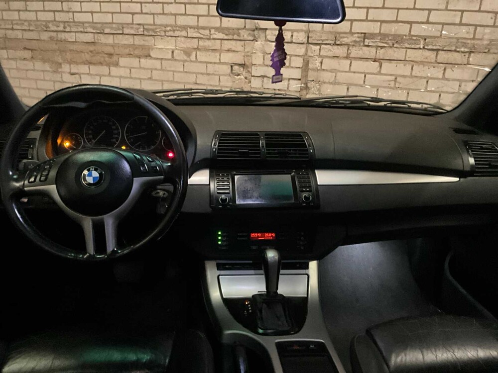 Bmw X5 4.4L 8 cylinder Year: 2001, 83-GL-RD