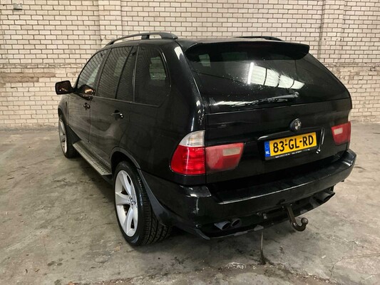 Bmw X5 4.4L 8 cilinder Bouwjaar: 2001, 83-GL-RD