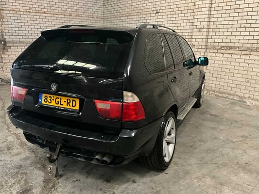 Bmw X5 4.4L 8 cilinder Bouwjaar: 2001, 83-GL-RD