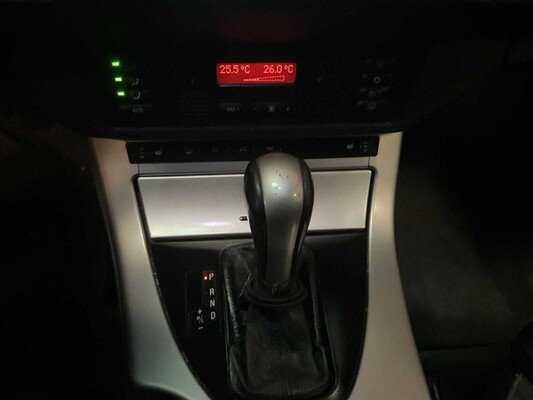 Bmw X5 4.4L 8 cilinder Bouwjaar: 2001, 83-GL-RD