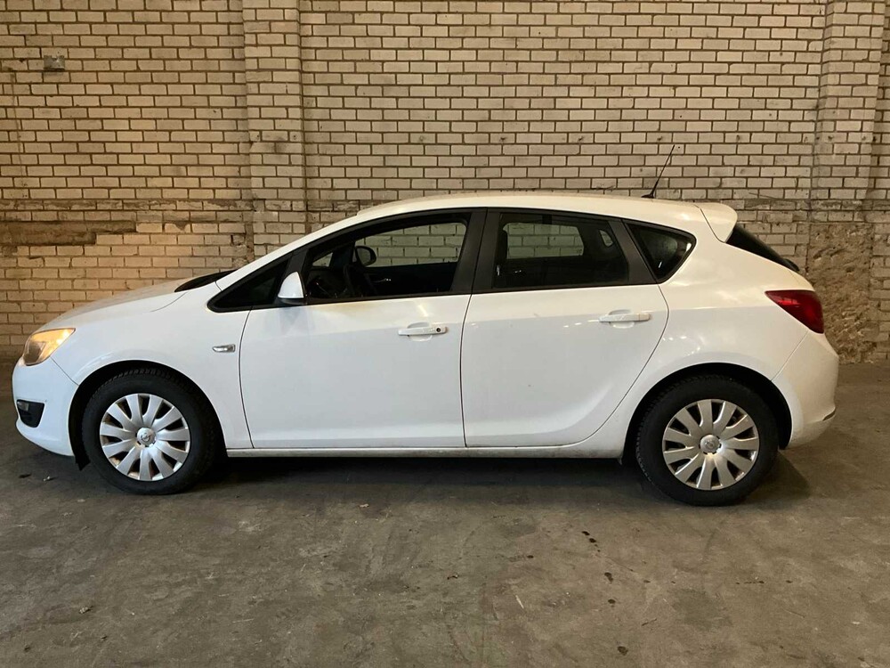Opel Astra 210073KM Year: 2012