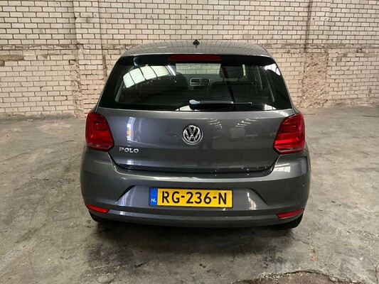 Volkswagen Polo Comfortline 149.215km Bouwjaar: 2015, RG-236-N