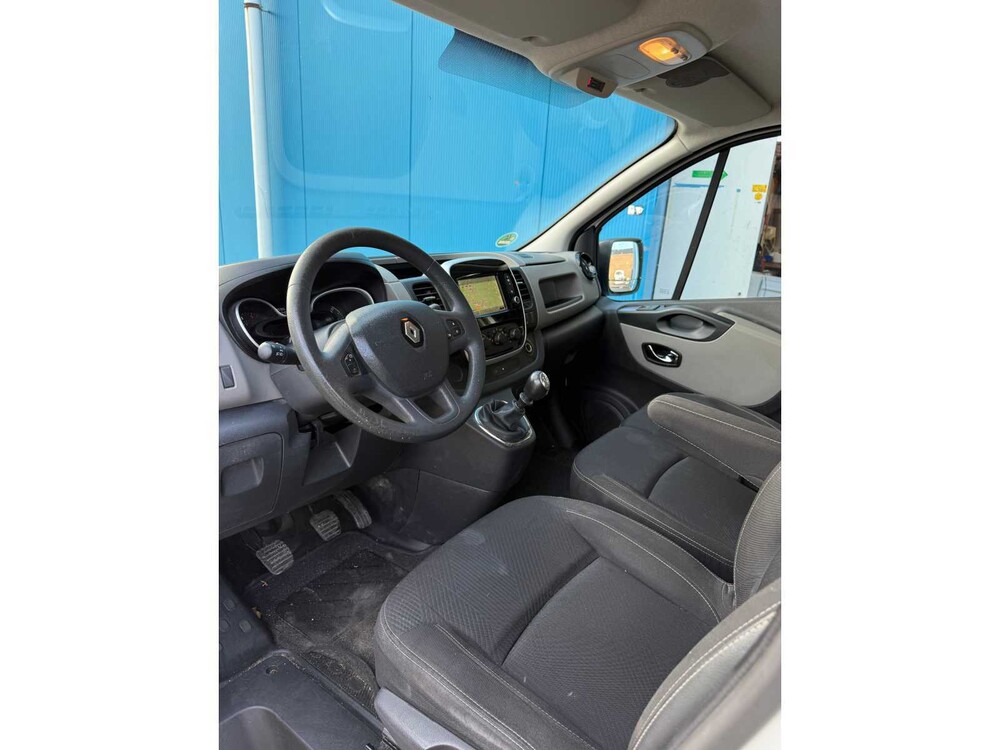 Renault - Trafic - 1.6 dCi T27 L1H1 Com Year: 2019 V-869-ZT 