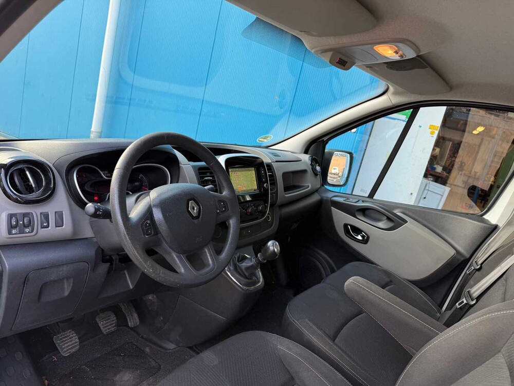 Renault - Trafic - 1.6 dCi T27 L1H1 Com Year: 2019 V-869-ZT 