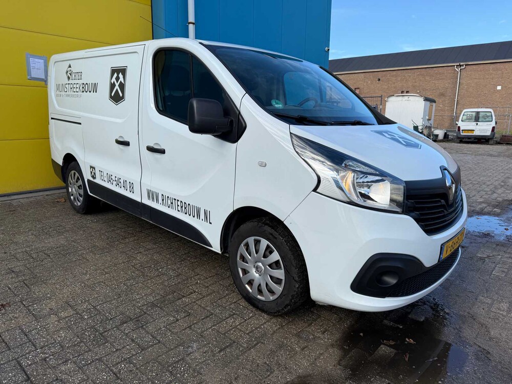 Renault - Trafic - 1.6 dCi T27 L1H1 Com Year: 2019 V-869-ZT 