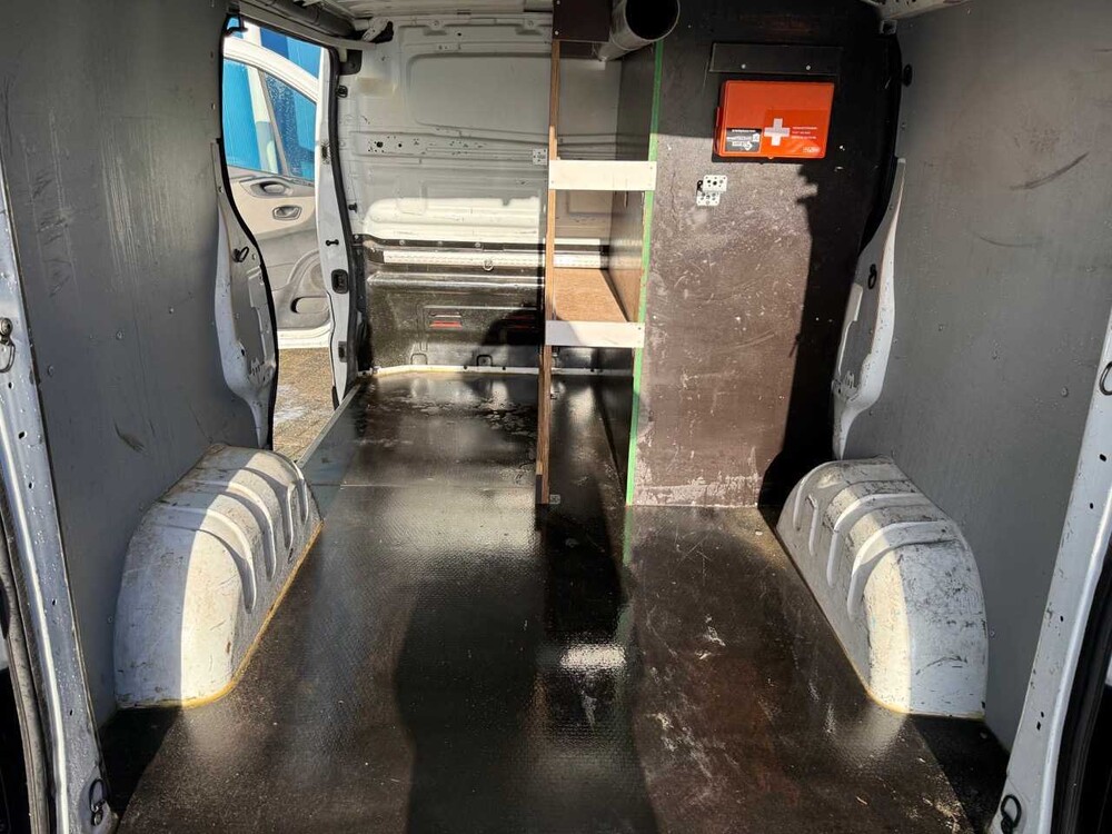 Renault - Trafic - 1.6 dCi T29 L1H2 ComYear of manufacture: 2015 VP-535-X 